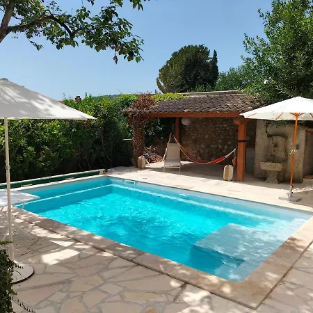 Maison Les Fontaines Holiday home *